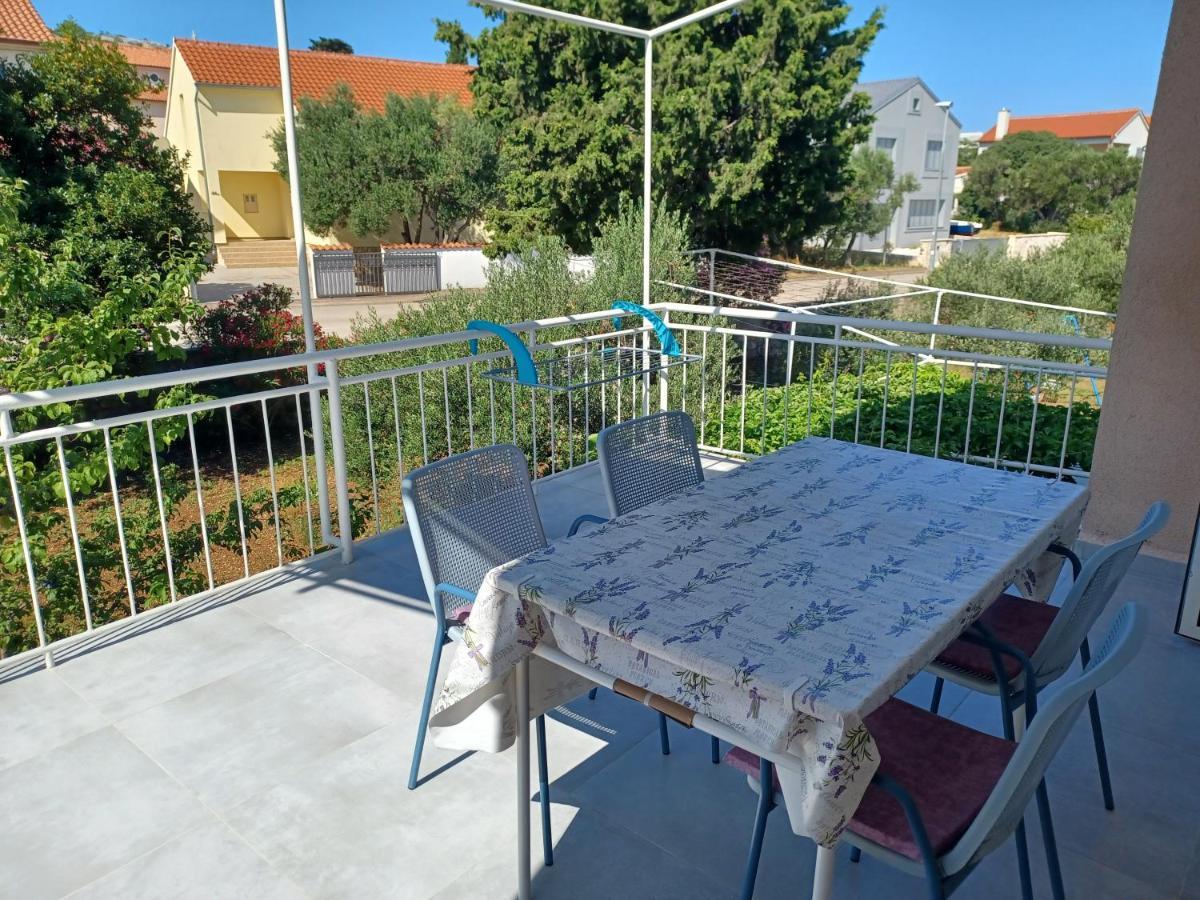 Apartmani Ramesa Murter Luaran gambar